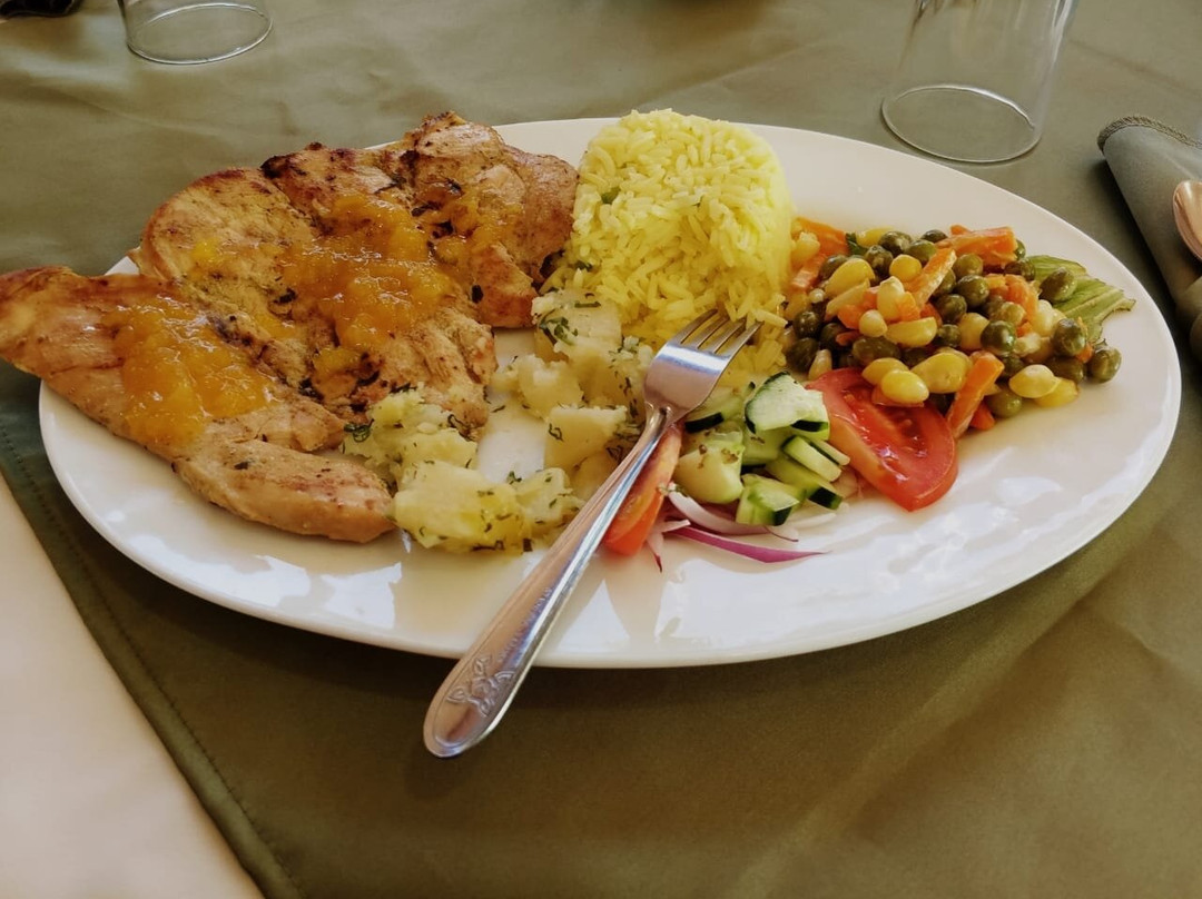Restaurante y Hostal Lamar