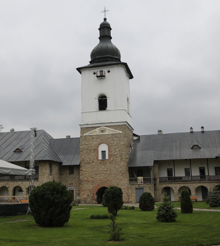 Le Clocher Du Monastère De Neamț-Targu Neamt必去景点