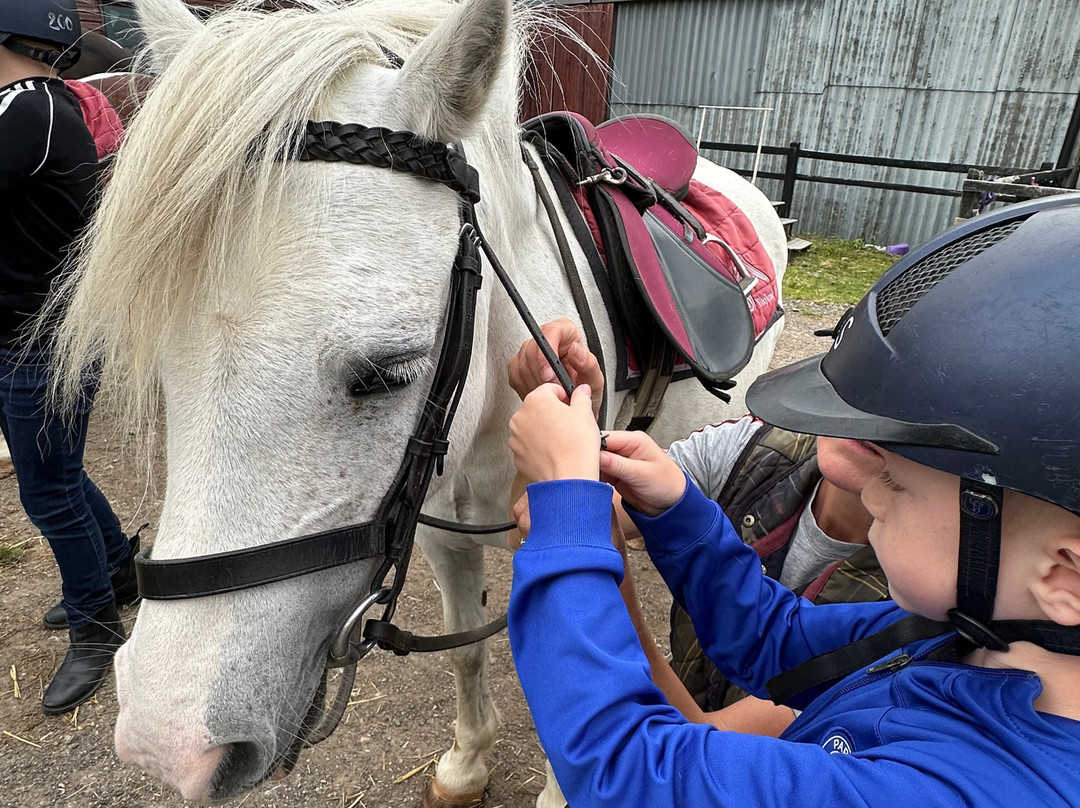 Harness Change At Cumbria Rural Academy Cic-Backbarrow必去景点
