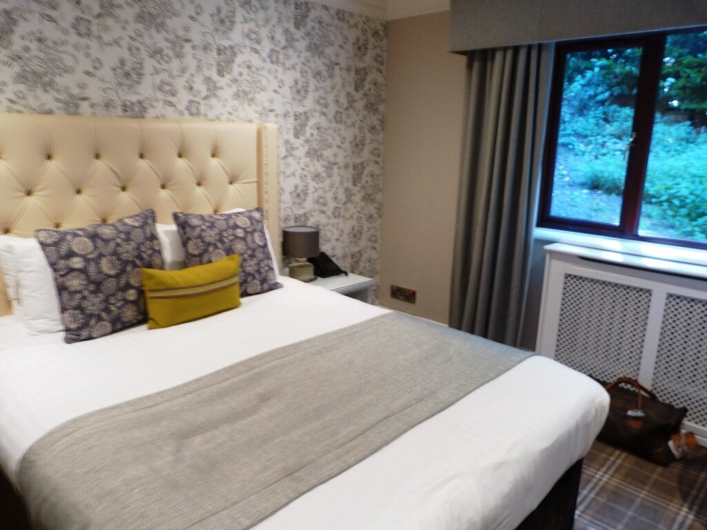 巴瑟罗雷德沃斯大厅酒店主图