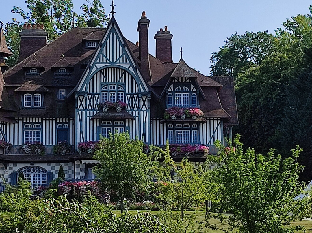 Villa Strassburger-多维尔必去景点