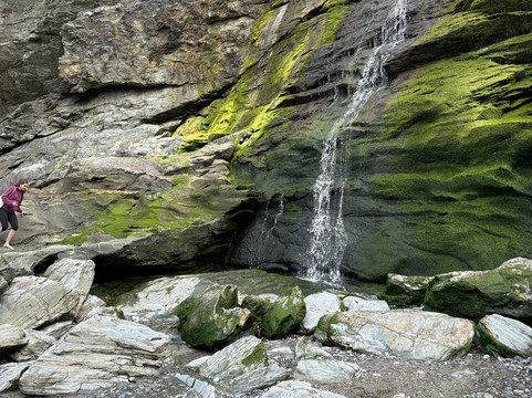 Merlin's Cave-Tintagel必去景点