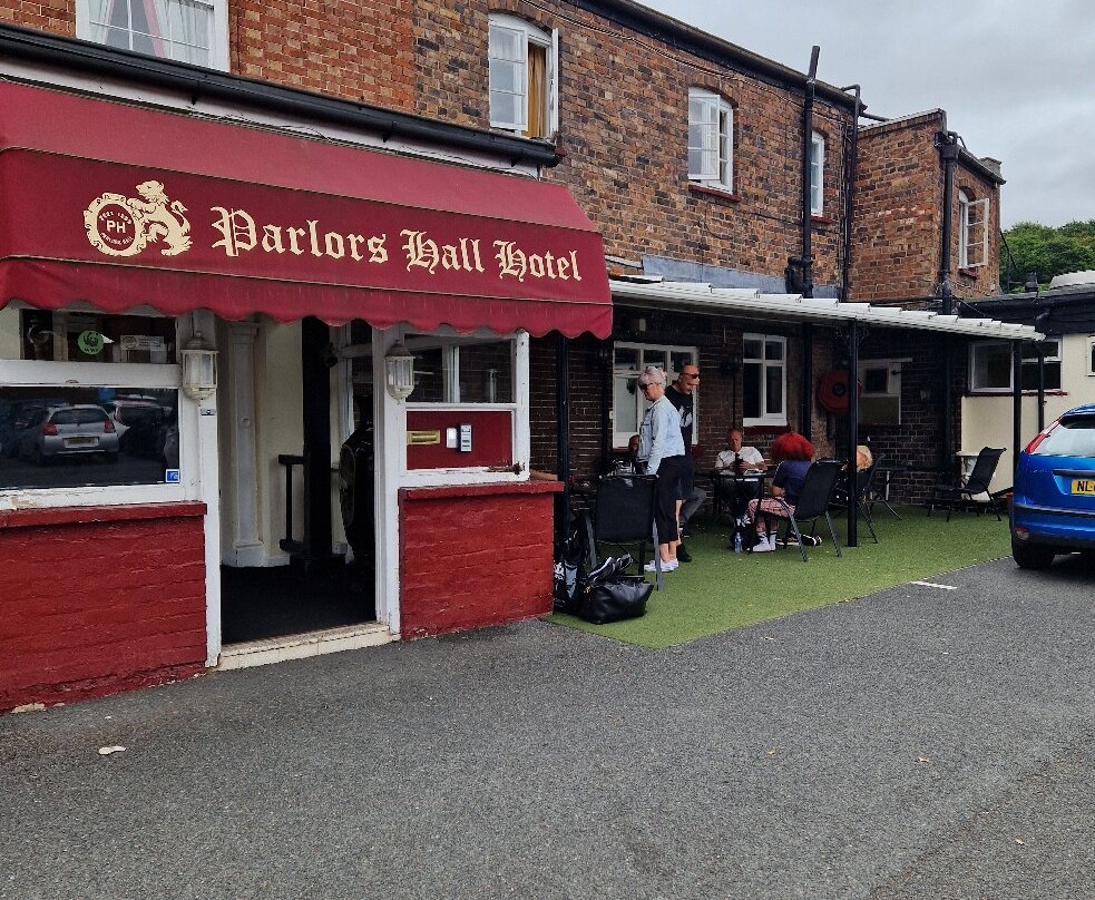 Parlors Hall Hotel主图