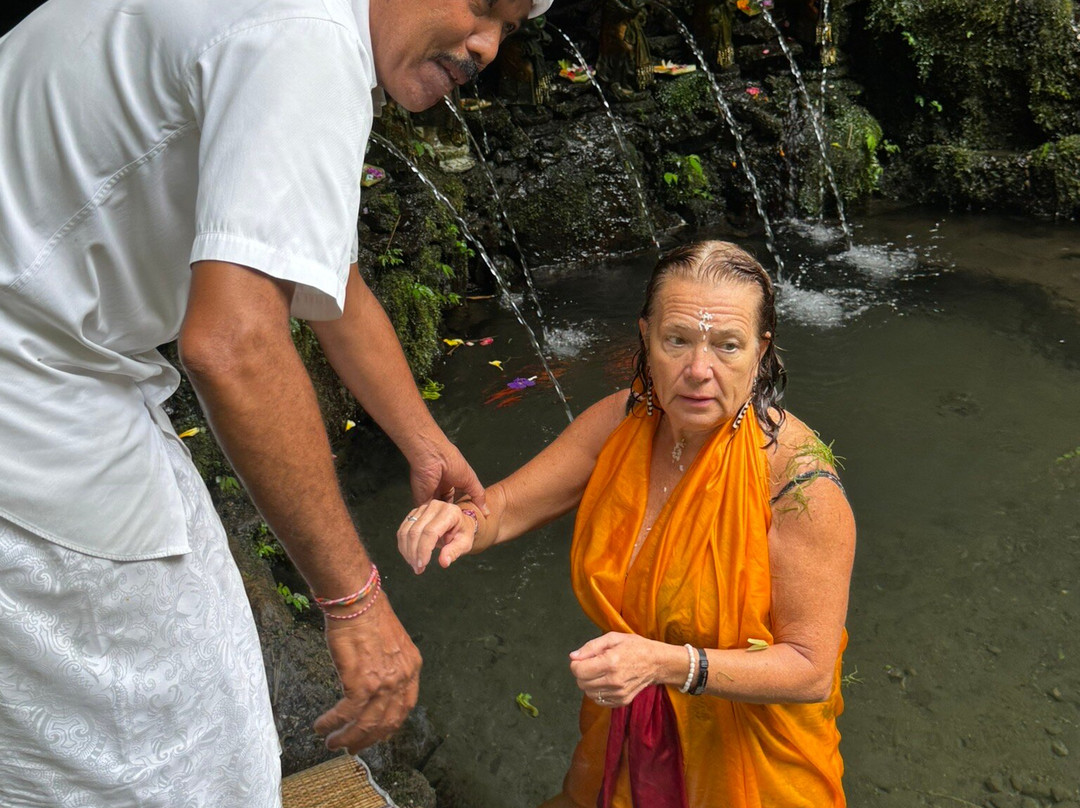 Toyo Bulan Waterfalls-Tembuku必去景点