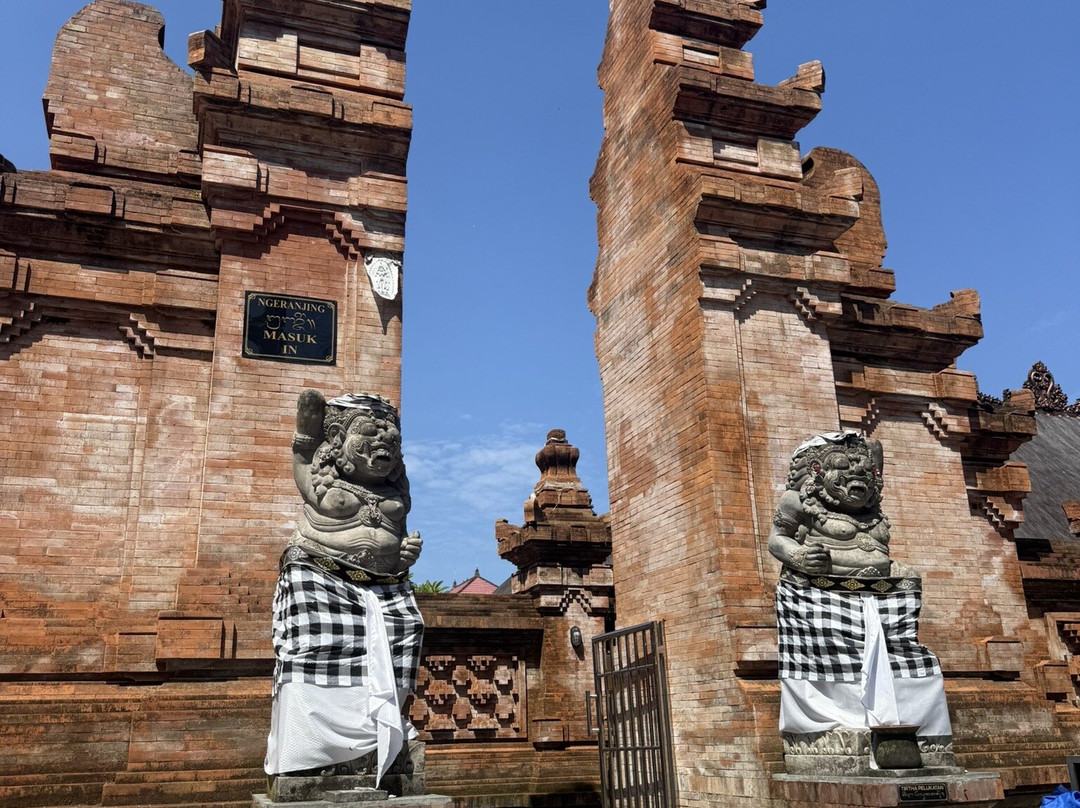 纳坦寺-登巴萨必去景点