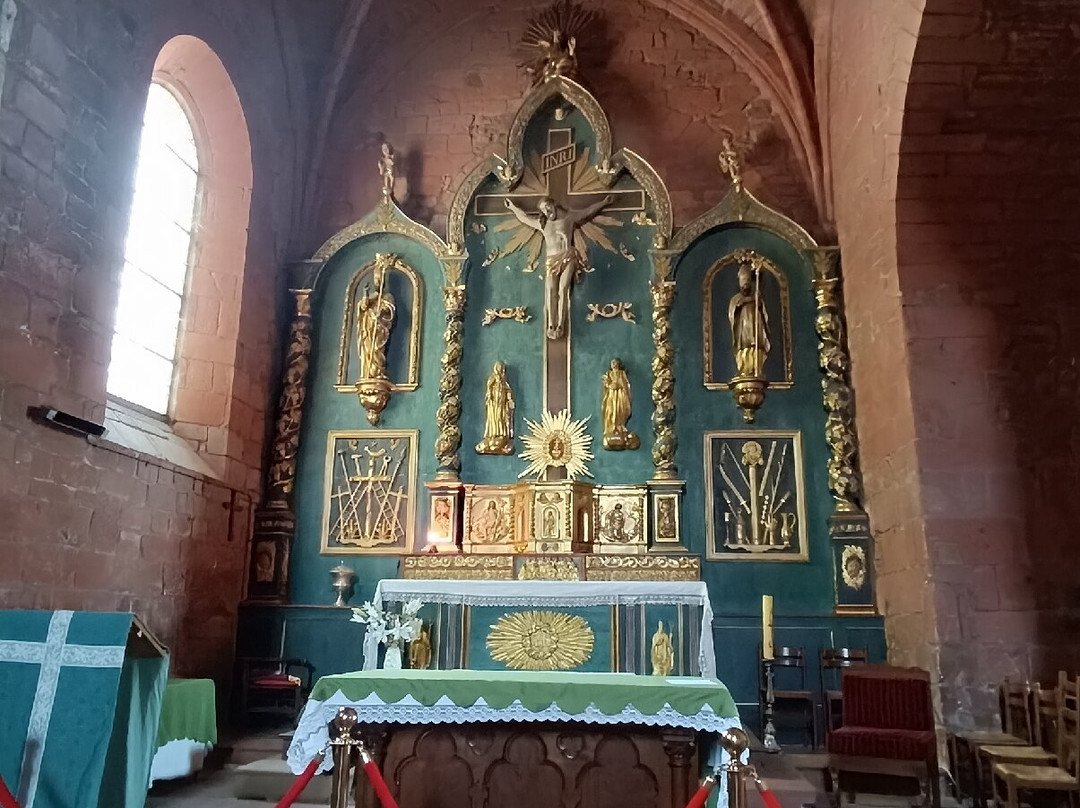 Église Saint-Pierre-Collonges-la-Rouge必去景点