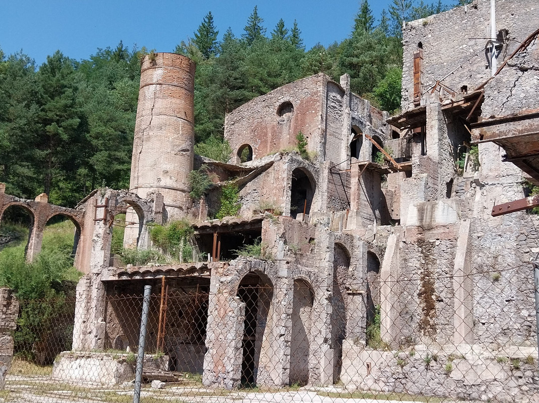 Museu del Ciment de Castellar de n'Hug-Castellar de n'Hug必去景点