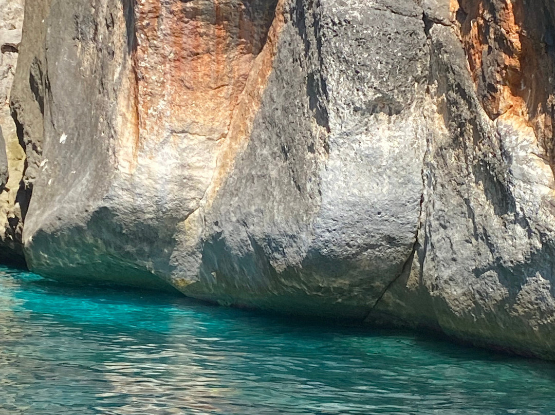 Lido Boat Tours-Himare必去景点