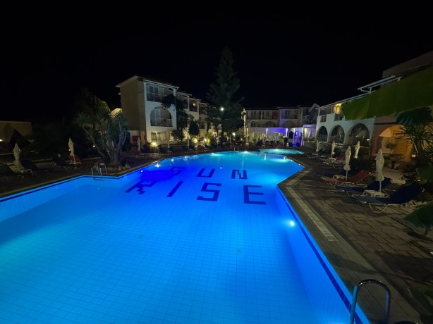 Sunrise Zante-官方