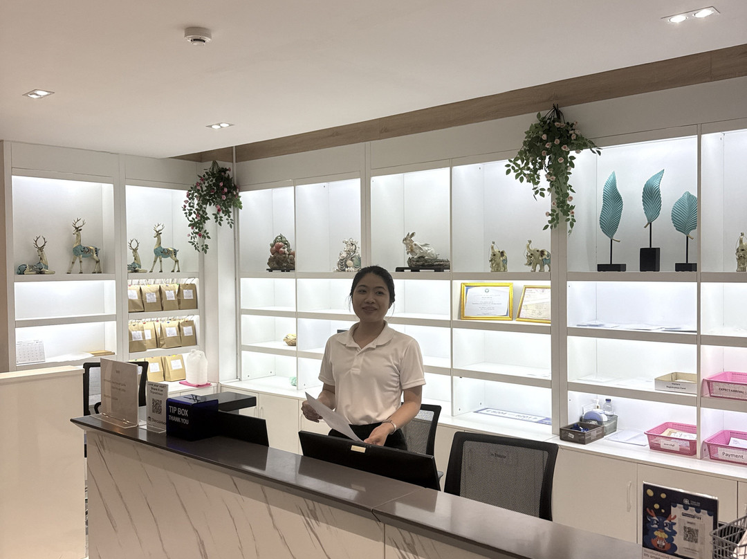 D Eco Wellness Center