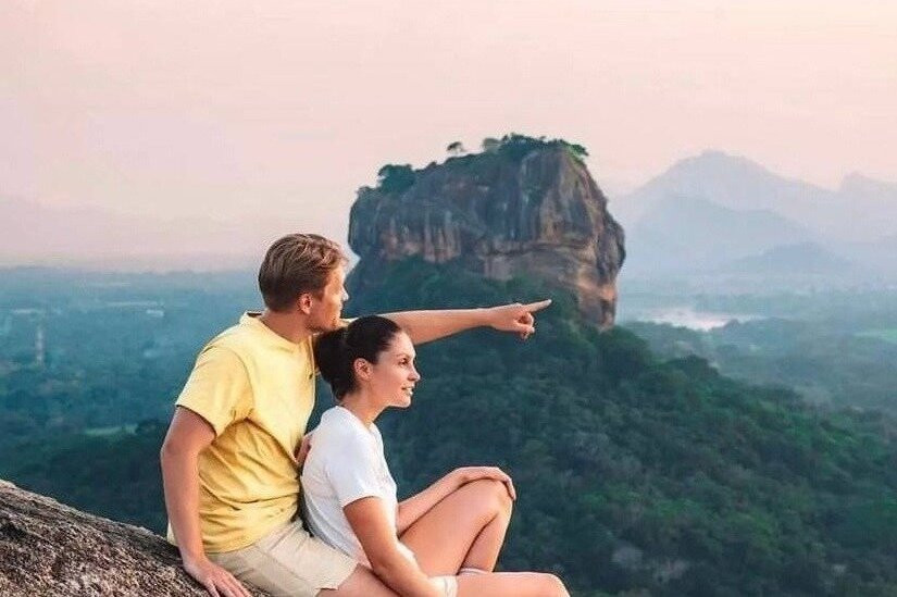 Sri Lanka driver booking & tours plc