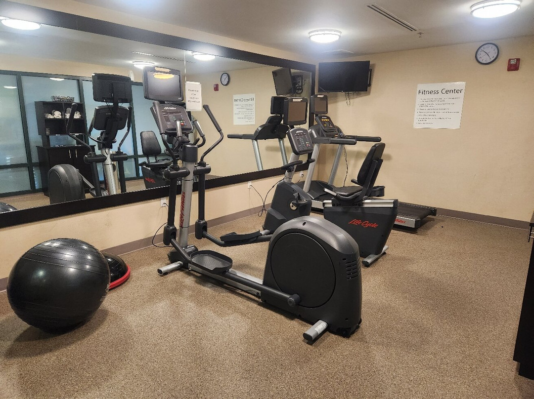 Holiday Inn Express & Suites Auburn By IHG主图