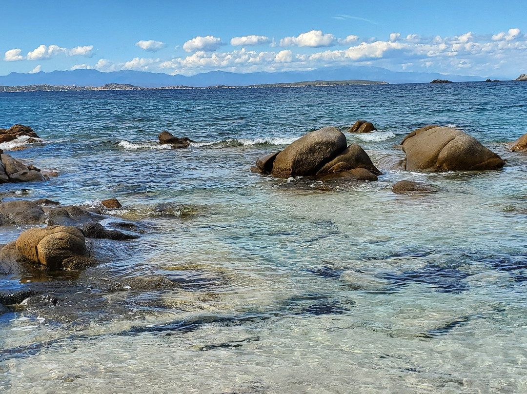 Spiaggia Bassa Trinita-拉马达莱娜必去景点