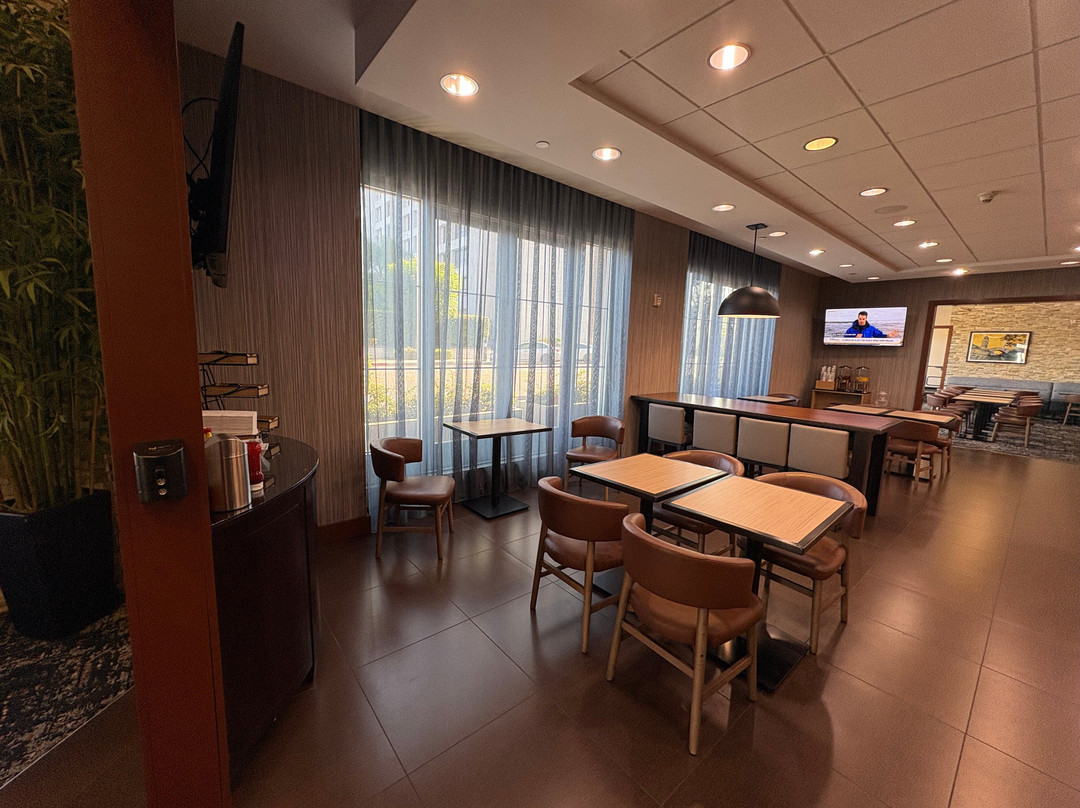 河畔市市中心凯悦广场酒店主图