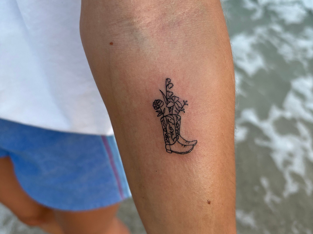 8 Millas Tattoo Studio-Calas de Majorca必去景点