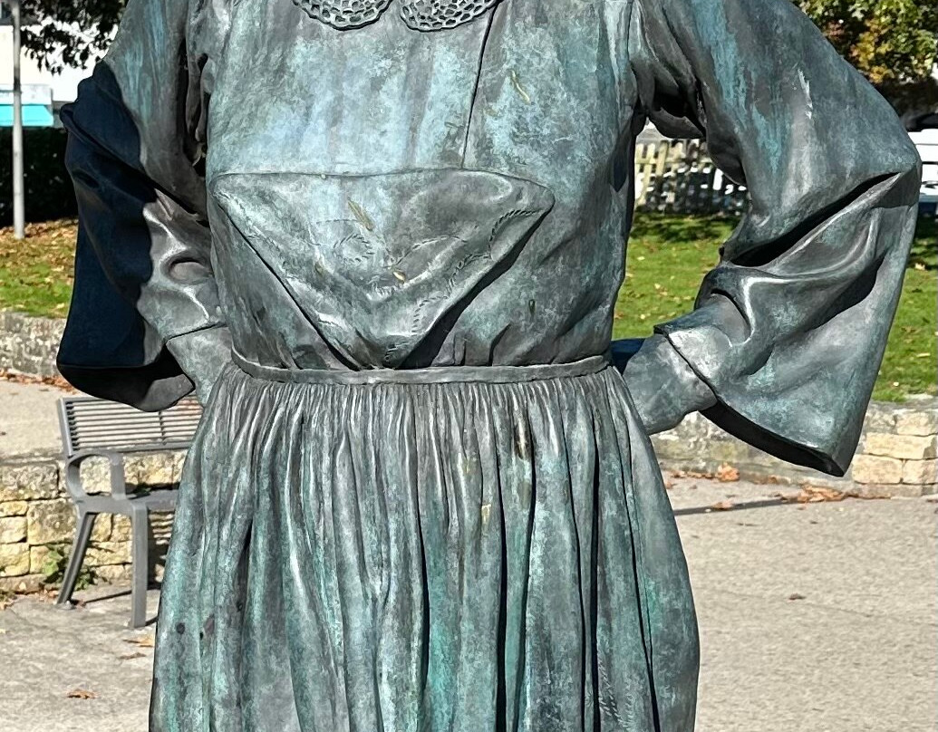 Statues des sœurs GOADEC