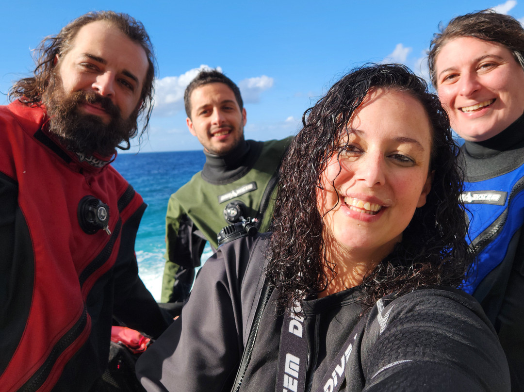 Diving 220 bar-Montepaone Lido必去景点