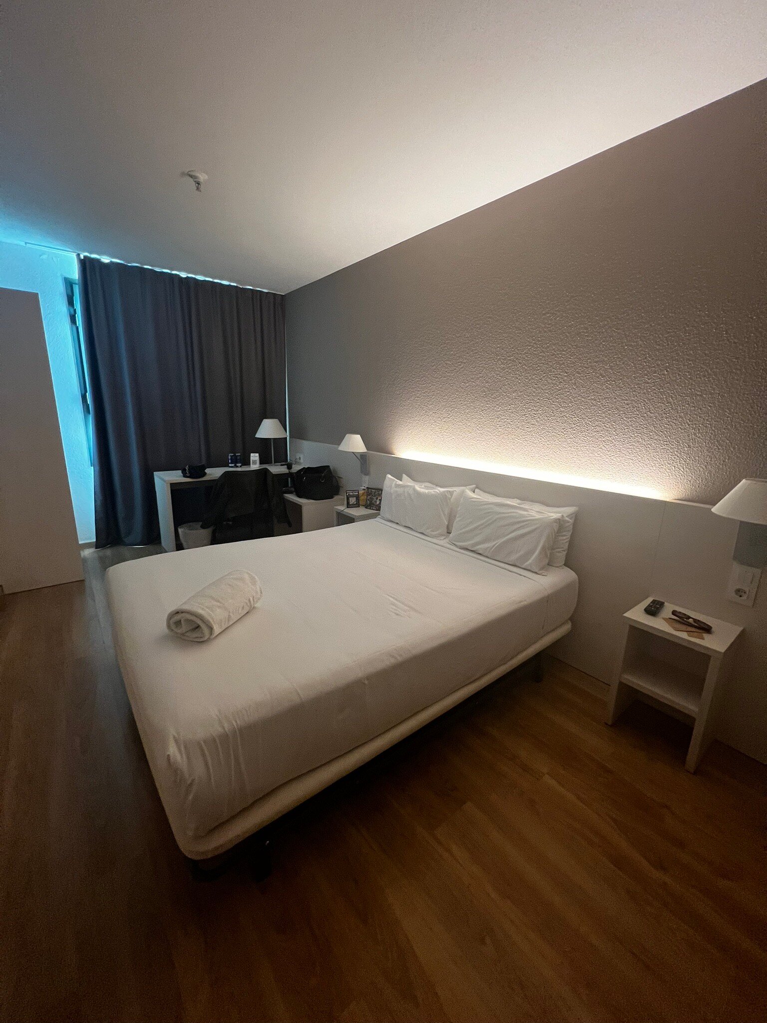 ILUNION Valencia 3-官方