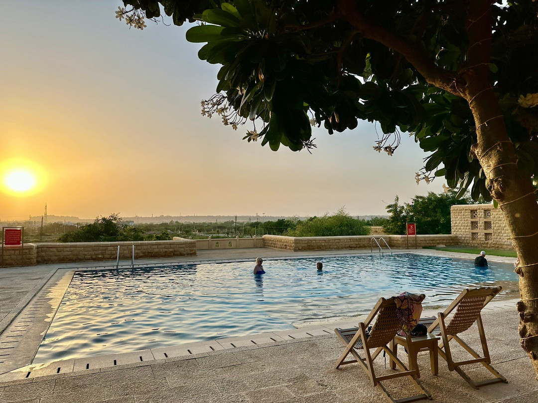 拉沃克克特港威酒店主图