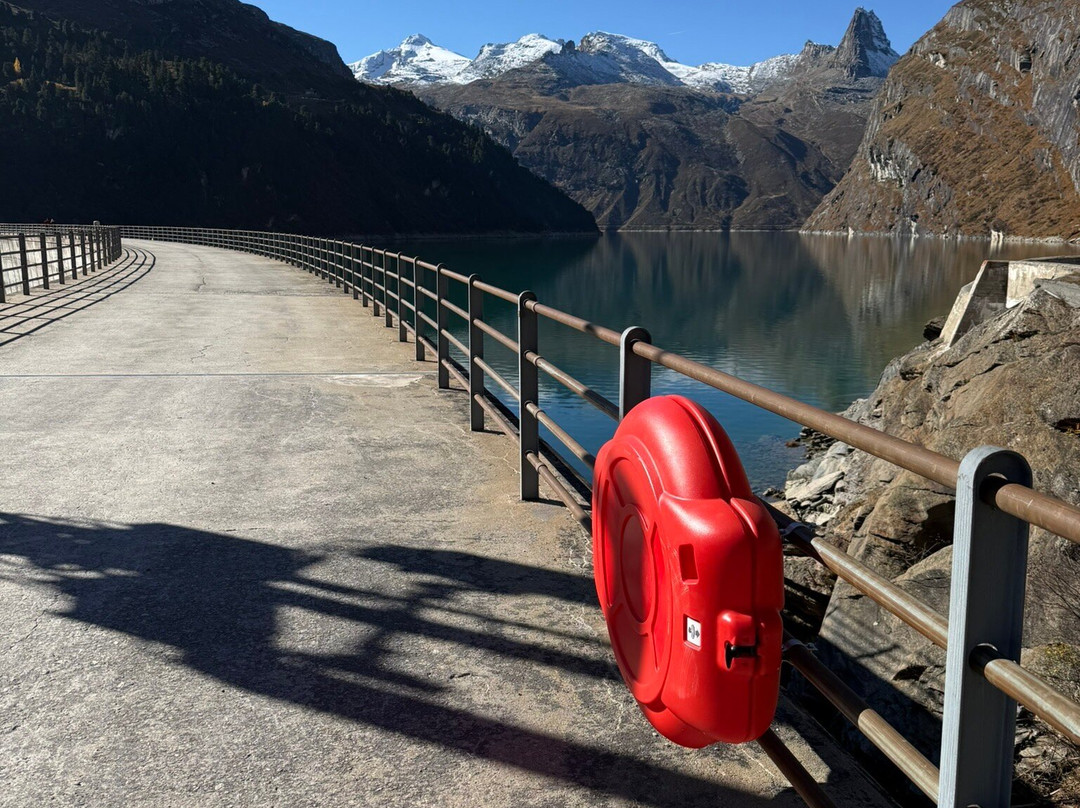 Zervreilastausee und Staumauer-瓦尔斯必去景点