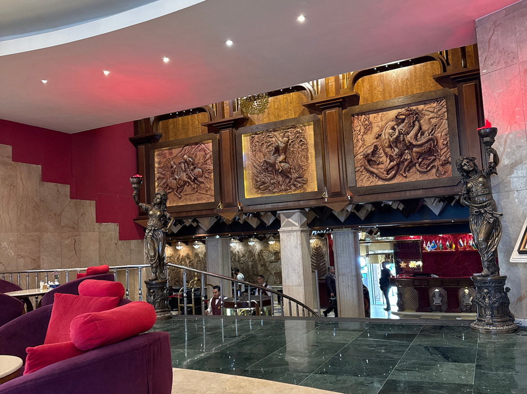 弗多西国际大酒店主图