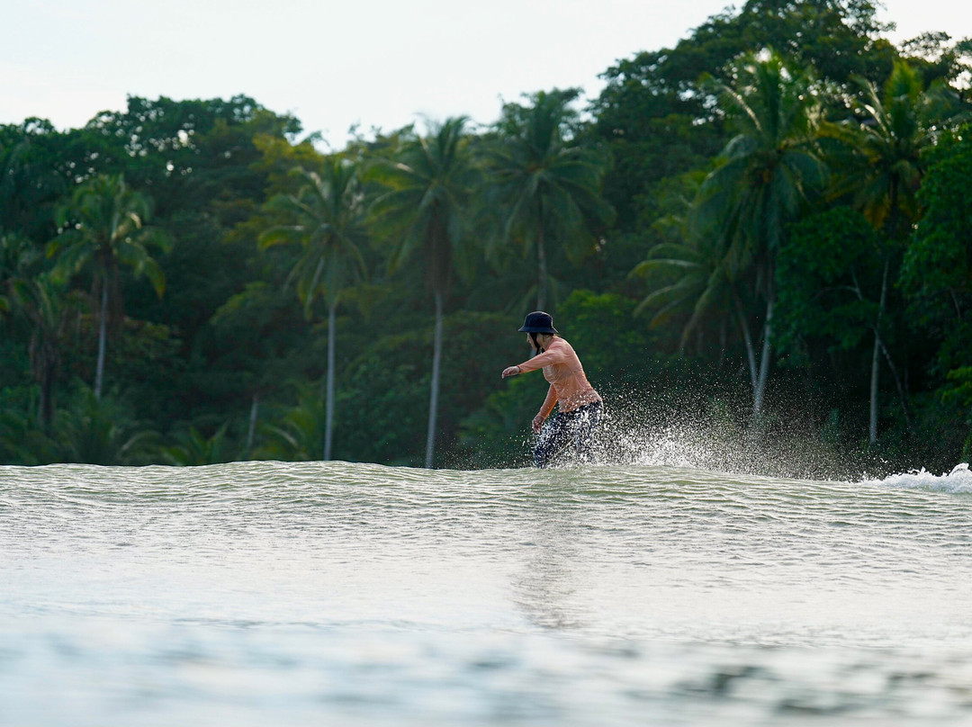Surf With Amigas - Costa Rica-果菲托必去景点