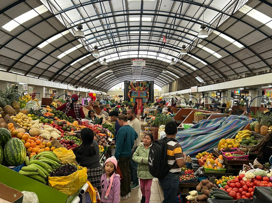 Mercado 10 De Agosto-昆卡必去景点
