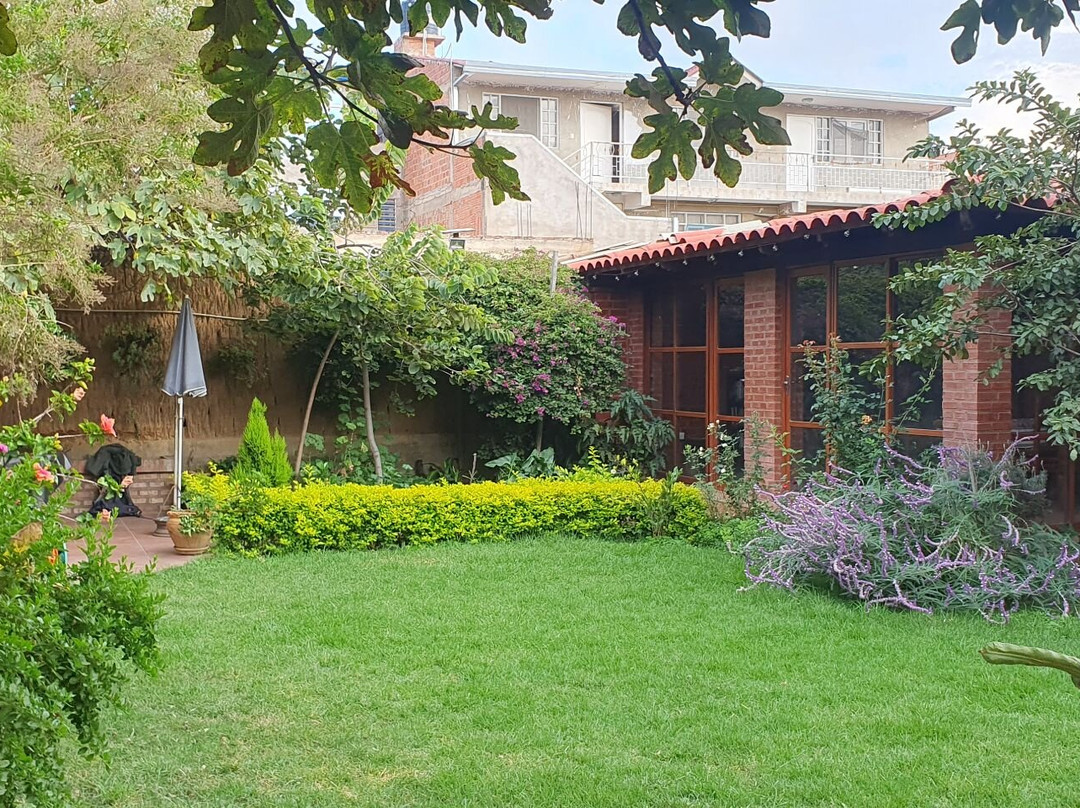 Escuela Carmen Vega-科恰班巴必去景点