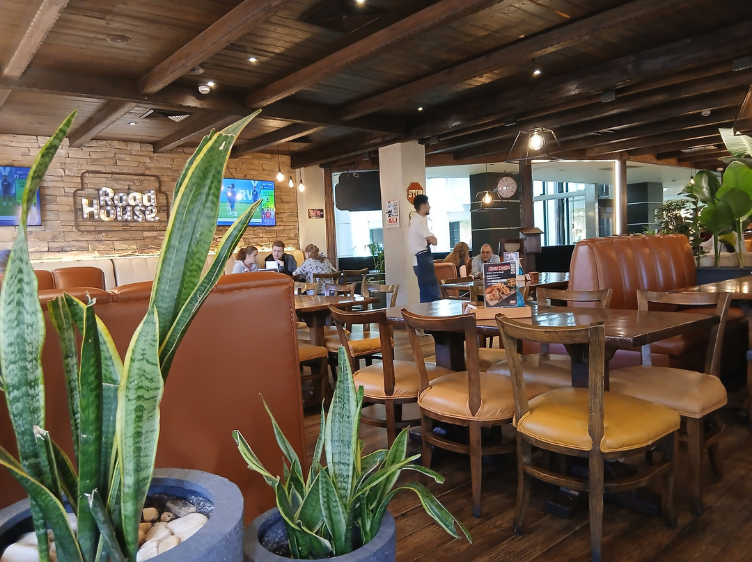 Road House Grill American Diner