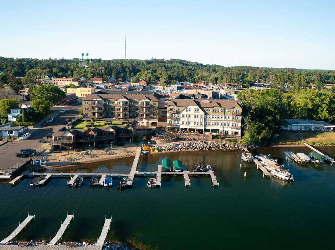 Akeley酒店住宿-湖畔追逐渡假酒店