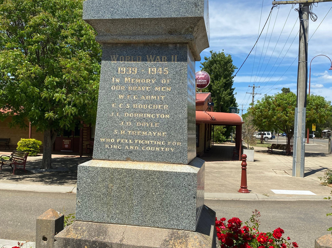 Swifts Creek War Memorial-Swifts Creek必去景点
