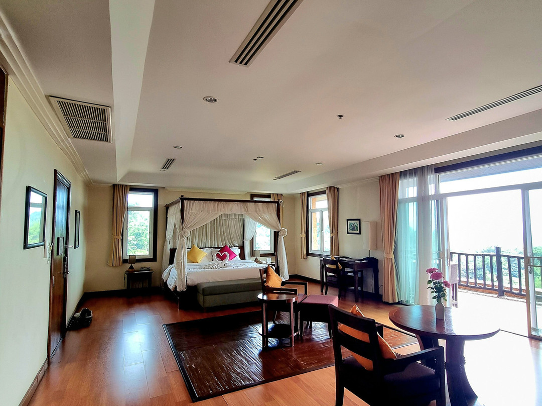 卡蒂丽雅山度假村主图