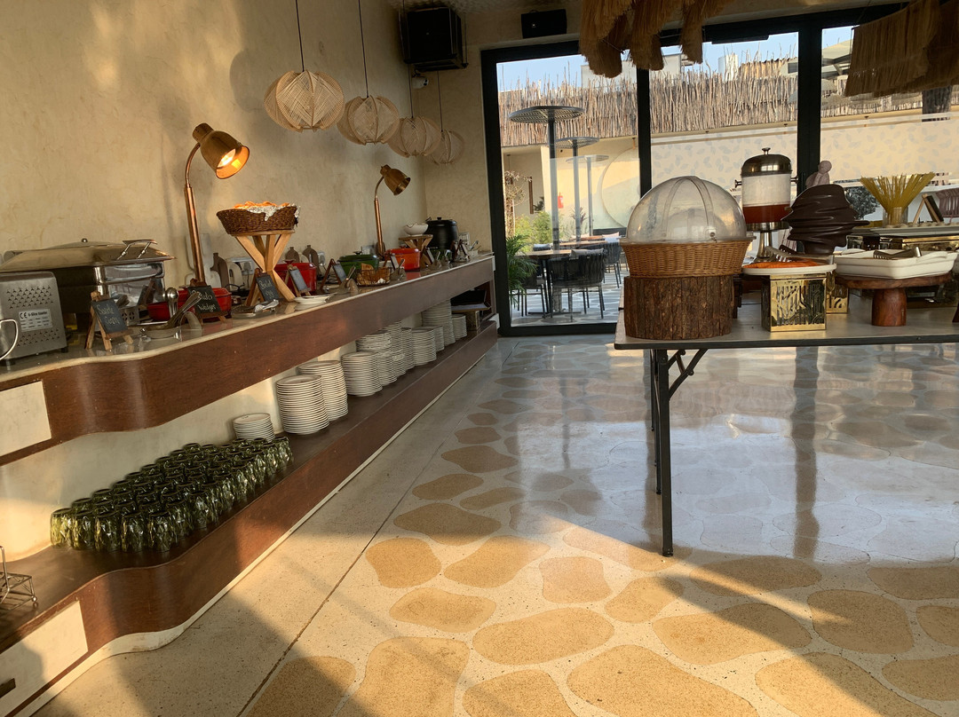 Le Ayat  Cafe- Zirakpur