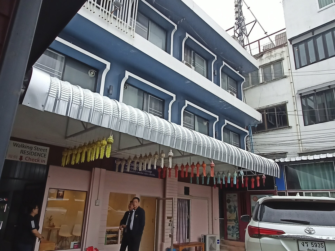 Walking Street Residence主图