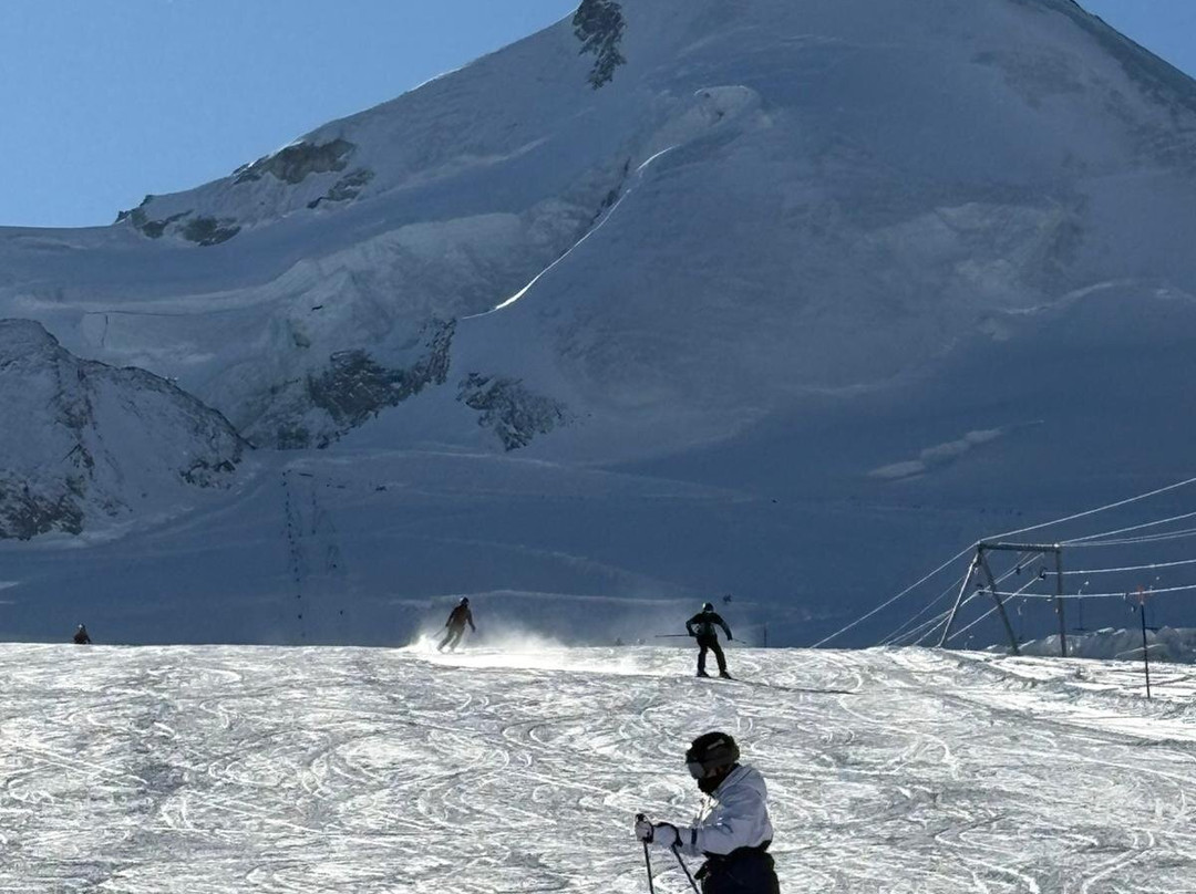Eskimos Ski School-萨斯费必去景点