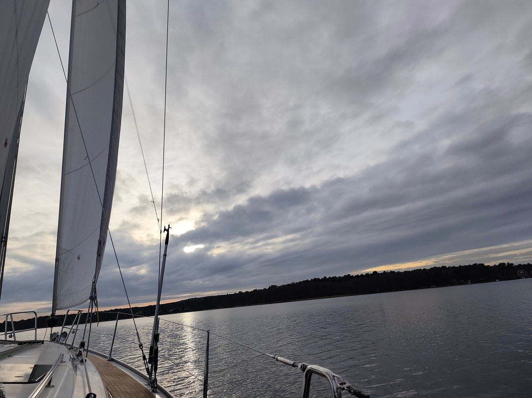 Mitsegeln auf dem Scharmuetzelsee-Bad Saarow必去景点