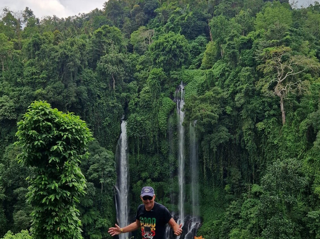 Hanging Restaurant And Bar