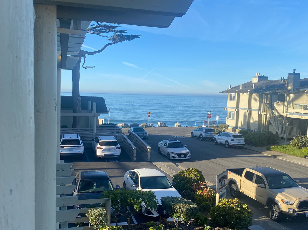 米拉马尔海滩龙柏酒店主图