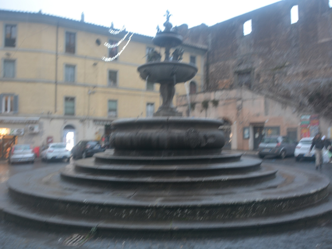 Fontana degli Unicorni-Ronciglione必去景点