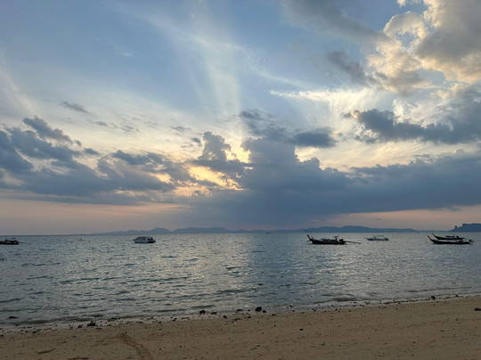 Khlong Muang酒店住宿-Mukrada House