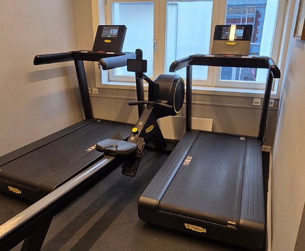 维多利亚酒店主图