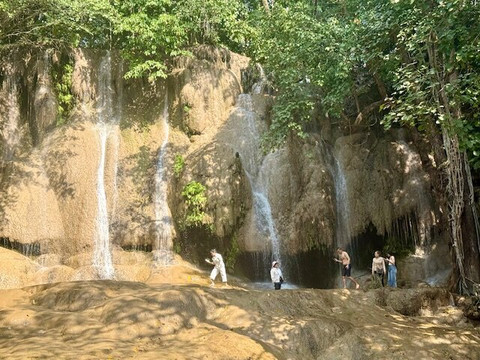 Sai Yok Noi Waterfall