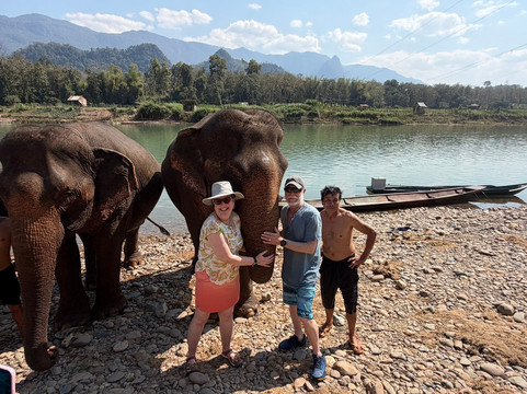 Elephant Village Sanctuary & Resort-琅勃拉邦必去景点