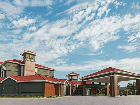 Benbrook酒店住宿-La Quinta Inn & Suites by Wyndham Fort Worth City View