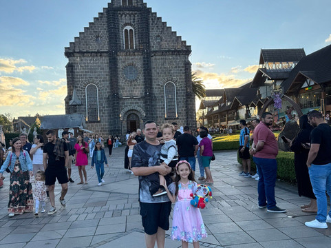 Igreja Matriz Sao Pedro Apostolo-格拉玛多必去景点