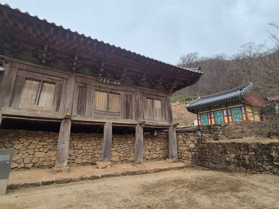 Hwaamsa Temple-完州郡必去景点