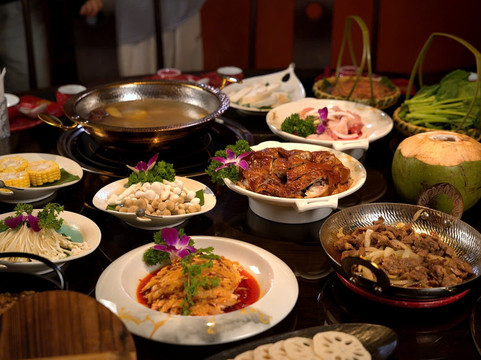 Lua Do Tan Cuong Restaurant