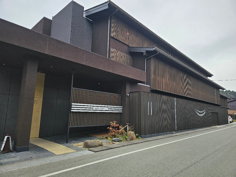 高山伍德酒店主图