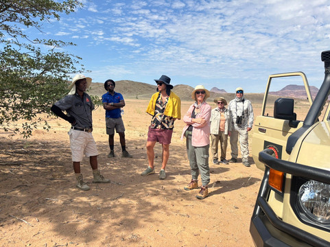 Twyfelfontein Elephant Drives-Palmwag必去景点