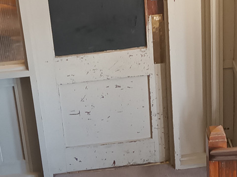 晚安皇家酒店主图